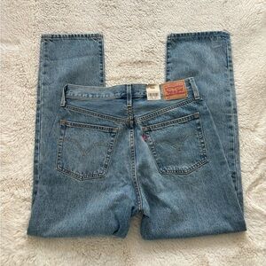 NWT Levi’s 501 High Rise Distressed Straight Leg Jeans